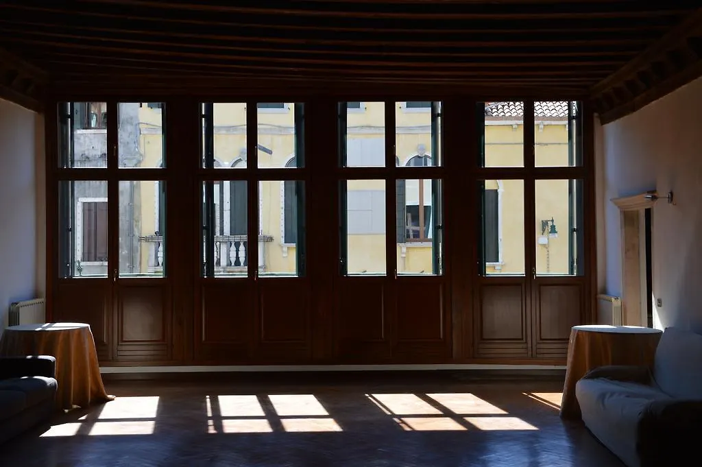 Dorso Duro Apartment Венеция