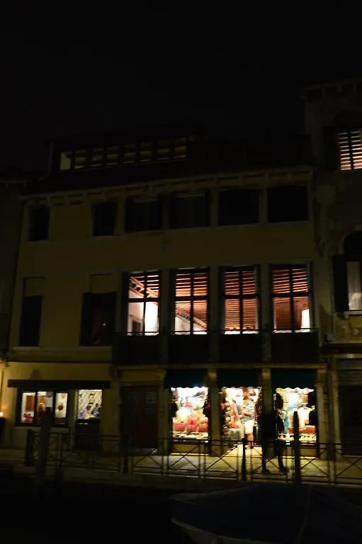 Dorso Duro Apartment Velence